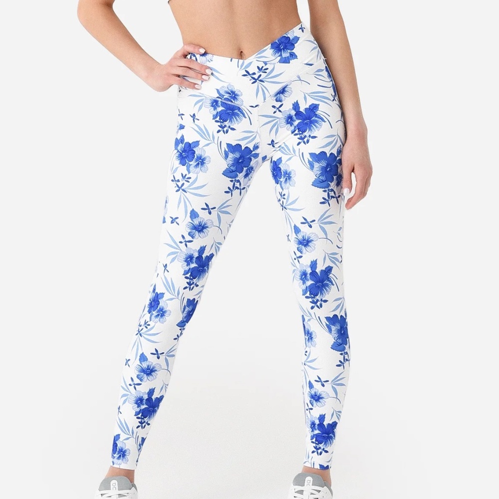 LoveShackFancy White Leggings with Blue Floral Print
